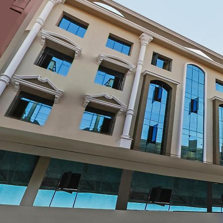 Oyo 23191 Flagship Hotel Raj Madan Ameerpet Hajdarabad Zewnętrze zdjęcie