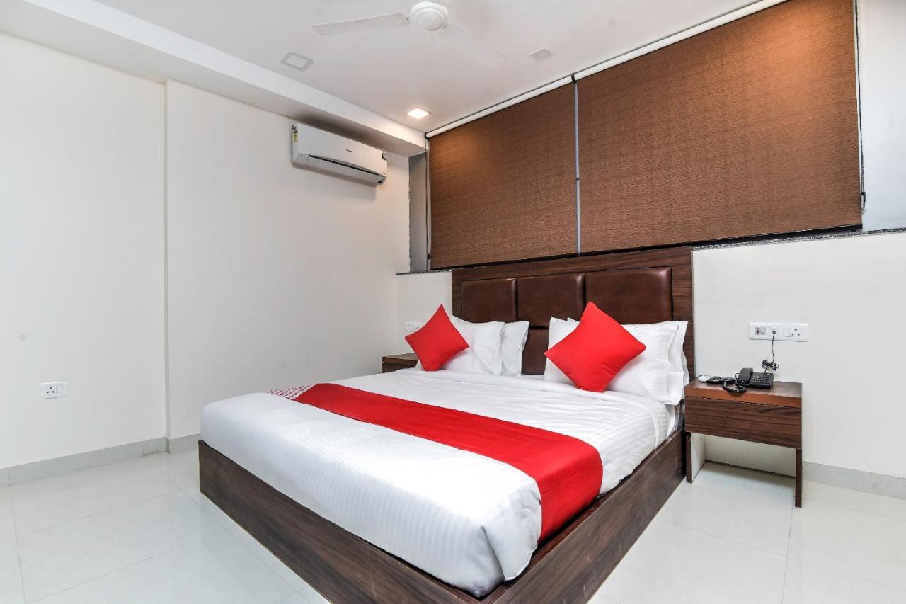 Oyo 23191 Flagship Hotel Raj Madan Ameerpet Hajdarabad Zewnętrze zdjęcie