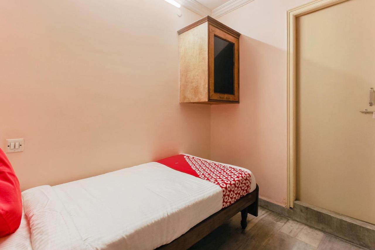 Oyo 23191 Flagship Hotel Raj Madan Ameerpet Hajdarabad Zewnętrze zdjęcie