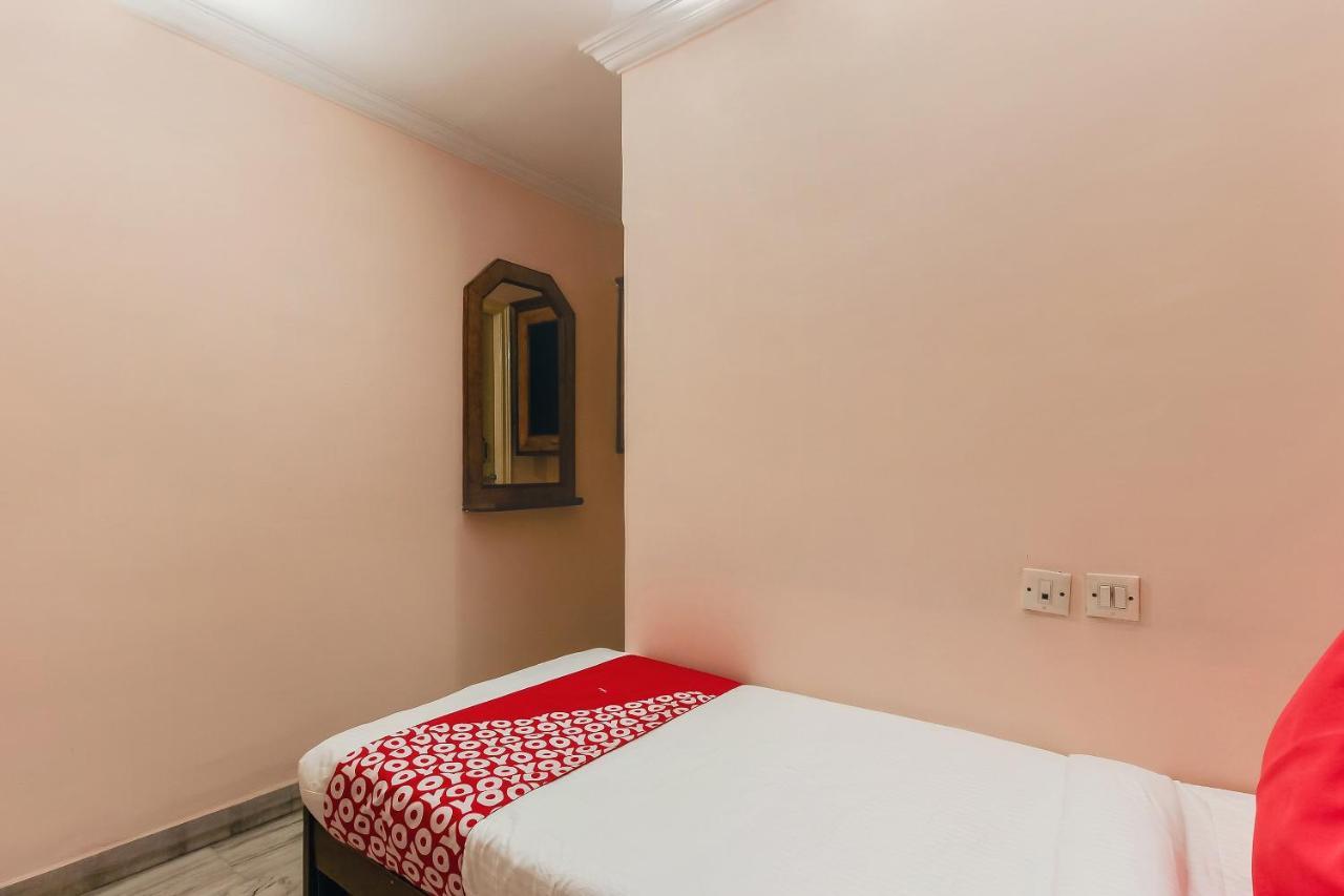 Oyo 23191 Flagship Hotel Raj Madan Ameerpet Hajdarabad Zewnętrze zdjęcie