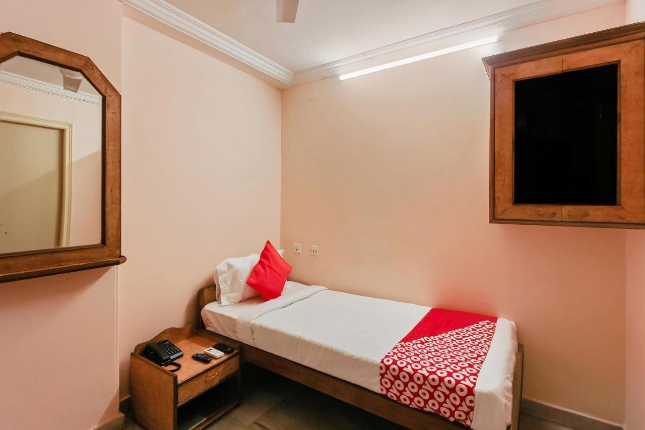 Oyo 23191 Flagship Hotel Raj Madan Ameerpet Hajdarabad Zewnętrze zdjęcie