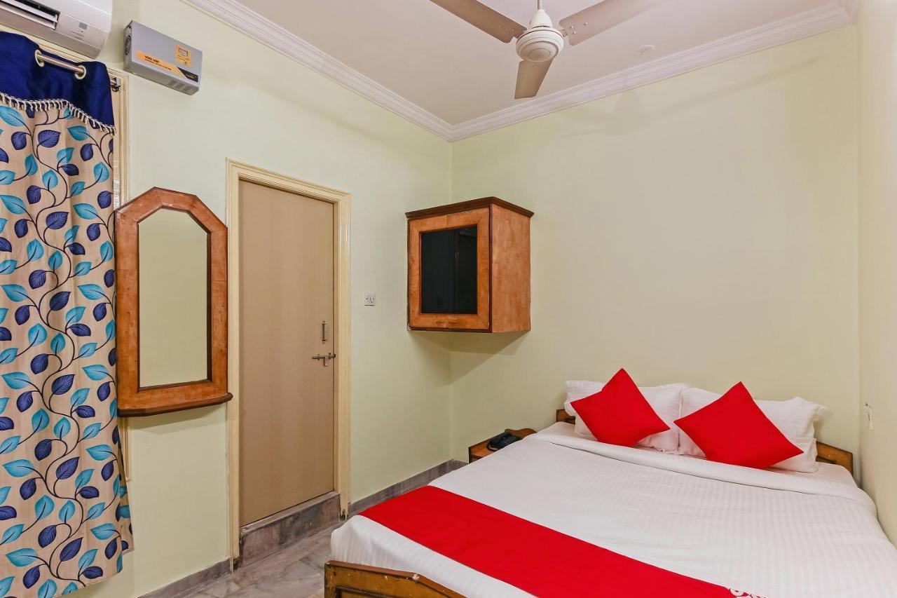 Oyo 23191 Flagship Hotel Raj Madan Ameerpet Hajdarabad Zewnętrze zdjęcie
