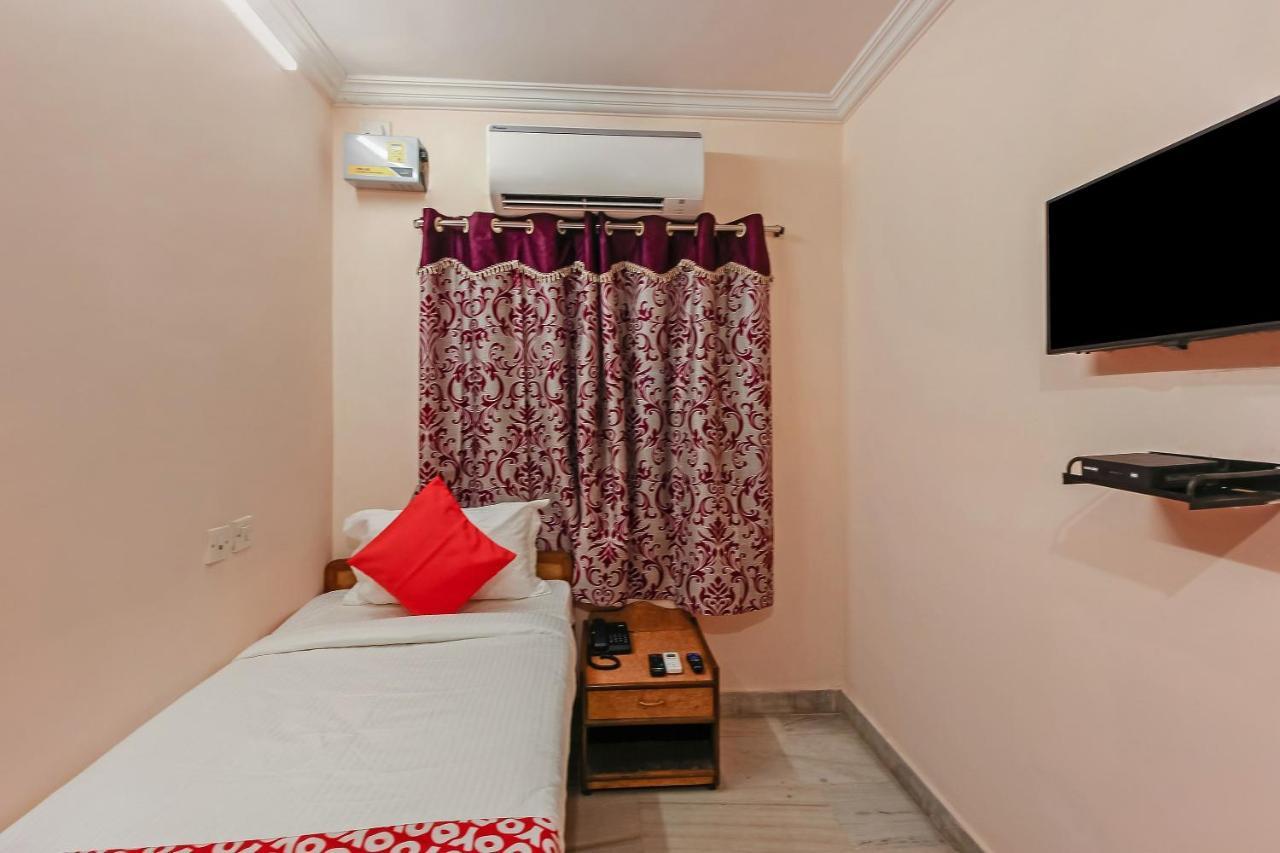 Oyo 23191 Flagship Hotel Raj Madan Ameerpet Hajdarabad Zewnętrze zdjęcie