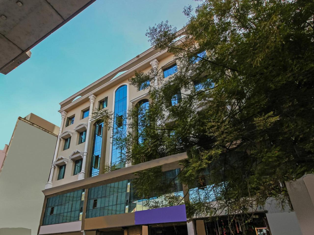 Oyo 23191 Flagship Hotel Raj Madan Ameerpet Hajdarabad Zewnętrze zdjęcie
