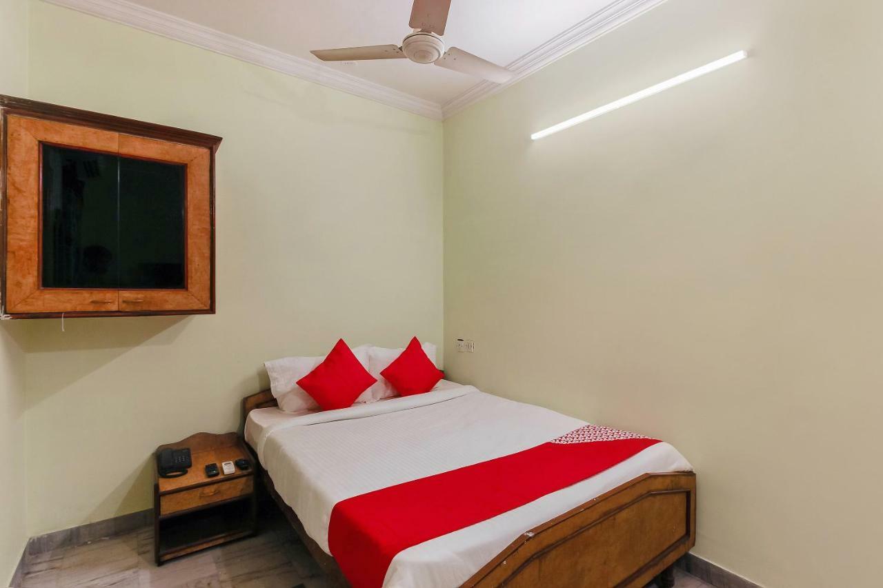 Oyo 23191 Flagship Hotel Raj Madan Ameerpet Hajdarabad Zewnętrze zdjęcie