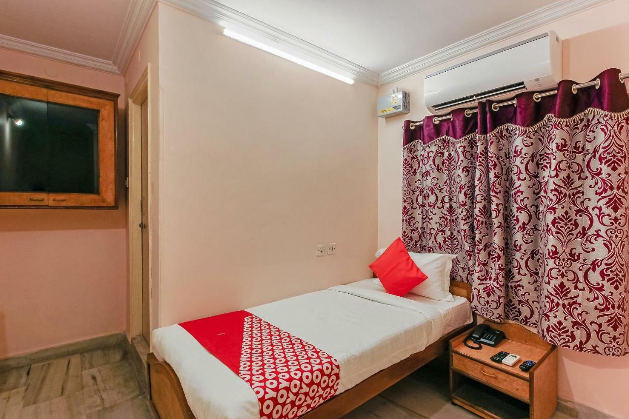 Oyo 23191 Flagship Hotel Raj Madan Ameerpet Hajdarabad Zewnętrze zdjęcie